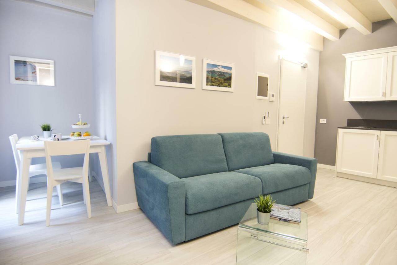 La Quadra Suites - Central Apartments In Iseo With Daily Housekeeping Bagian luar foto